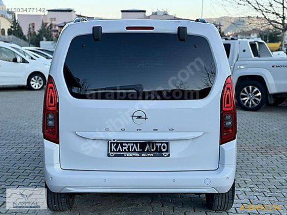 2025 COMBO 1.5 D ULTİMATE+CAM TAVAN BOYASIZ HATASIZ KARTAL AUTO