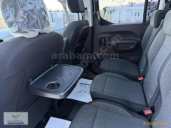 2025 COMBO 1.5 D ULTİMATE+CAM TAVAN BOYASIZ HATASIZ KARTAL AUTO
