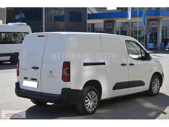 EKSPRES PLAZA'DAN 2021 PEUGEOT PARTNER 1.5 BLUEHDI COMFORT