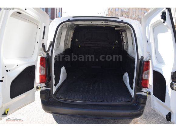 EKSPRES PLAZA'DAN 2021 PEUGEOT PARTNER 1.5 BLUEHDI COMFORT