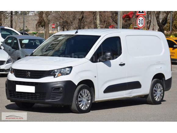 EKSPRES PLAZA'DAN 2021 PEUGEOT PARTNER 1.5 BLUEHDI COMFORT