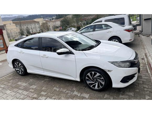 HONDA CİVİC 2018 106000 km de