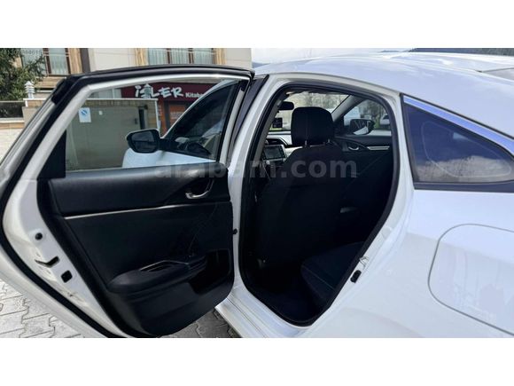 HONDA CİVİC 2018 106000 km de