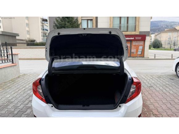 HONDA CİVİC 2018 106000 km de