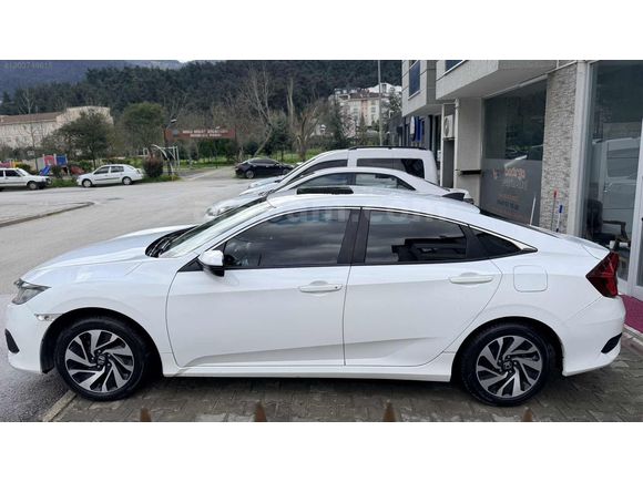 HONDA CİVİC 2018 106000 km de