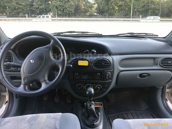 Sahibinden Renault Megane 2.0 RXT 1998 Model 
