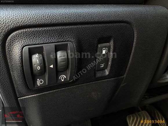 "AUTO IRMAK" MEGANE 89.000KM DE 1.5 BLUE DCİ TOUCH MAKYAJLI KASA