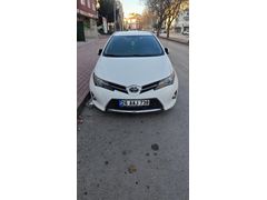 Sahibinden Toyota Auris 1.4 D-4D Active 2014 Model