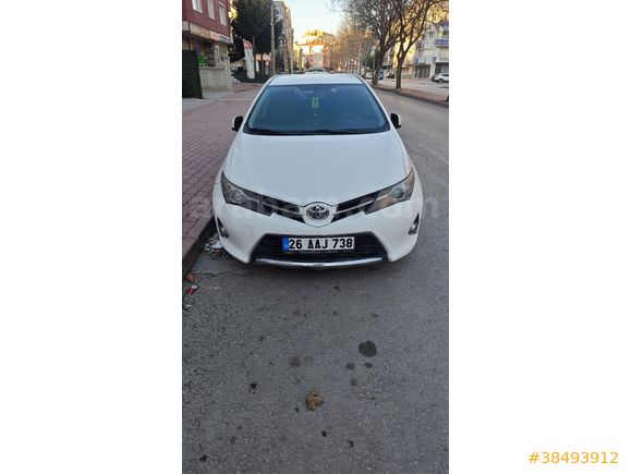 Sahibinden Toyota Auris 1.4 D-4D Active 2014 Model