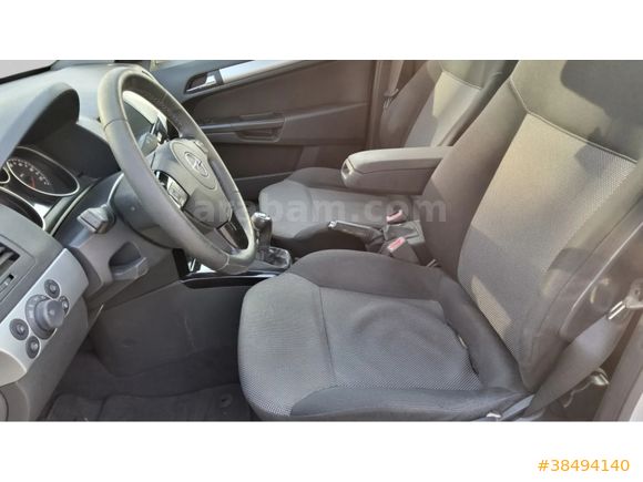 TOYOTA BAKIRCILAR 2011 ASTRA 1.3 DİZEL-