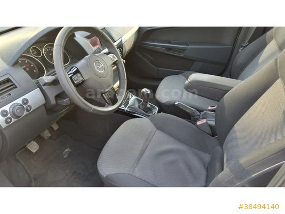 TOYOTA BAKIRCILAR 2011 ASTRA 1.3 DİZEL-