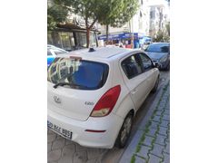 Sahibinden Hyundai i20 1.2 D-CVVT Sense 2013 Model İzmir 174.500 km Beyaz