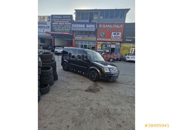 Sahibinden Ford Tourneo Connect 1.8 TDCI GLX 2011 Model  423.000 km Füme