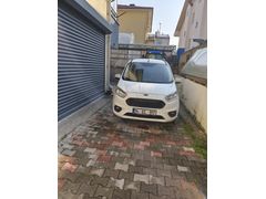 Sahibinden Ford Tourneo Courier 1.5 TDCi Journey Titanium Plus 2022 Model