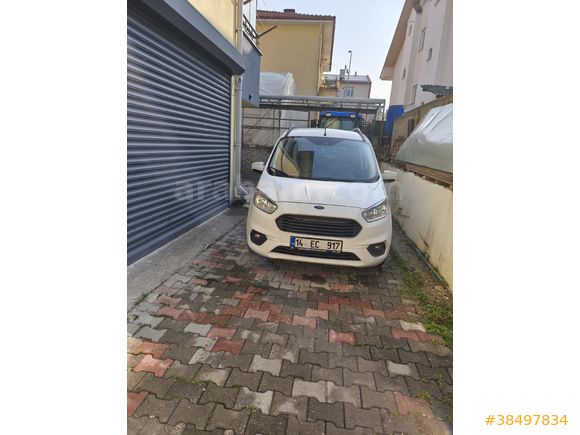 Sahibinden Ford Tourneo Courier 1.5 TDCi Journey Titanium Plus 2022 Model