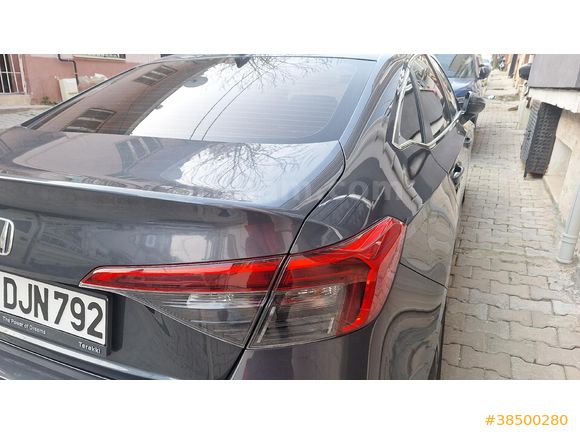 Sahibinden Honda Civic 1.5 i-VTEC Eco Premium 2021 Model