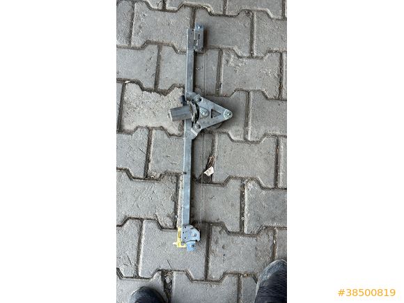 renault trafıc 2 sağ ön cam krıkosu