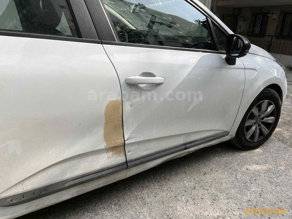 İlk sahibinden Renault Clio 1.0 TCe Joy 2024 Model İzmir