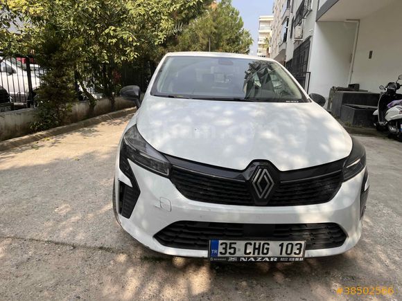 İlk sahibinden Renault Clio 1.0 TCe Joy 2024 Model İzmir
