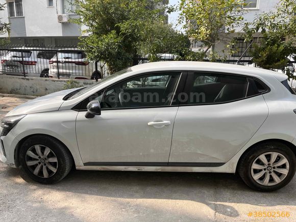 İlk sahibinden Renault Clio 1.0 TCe Joy 2024 Model İzmir
