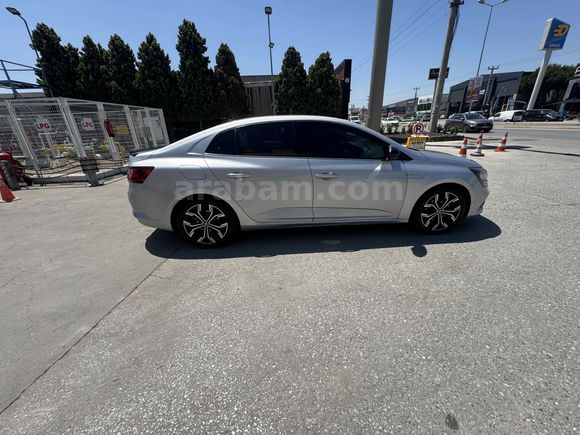 54 Özkan otomotiv den Megan 4