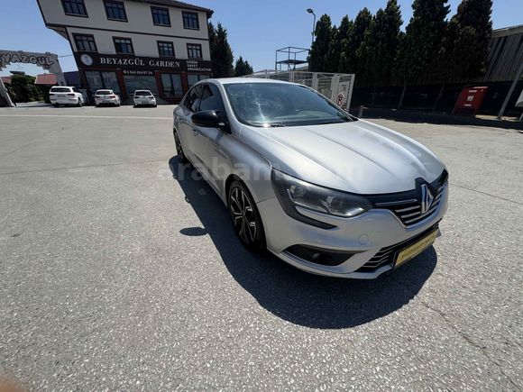 54 Özkan otomotiv den Megan 4