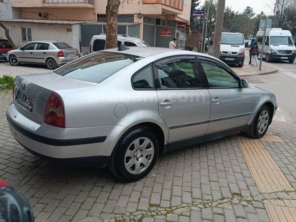 ERDAL-GEZGİN 0532 220 21 51 2003 MODEL PASSAT 2.0 265 BİN KM