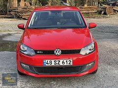 Değişensiz kırmızı Polo