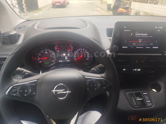 Sahibinden Opel Combo 1.5 CDTI Edition 2024 Model  20.000 km Gri