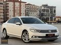 OTOSİZE'DEN 2017 PASSAT 1.6 BMT DSG 120hp HİGHLİNE 148.km FULL