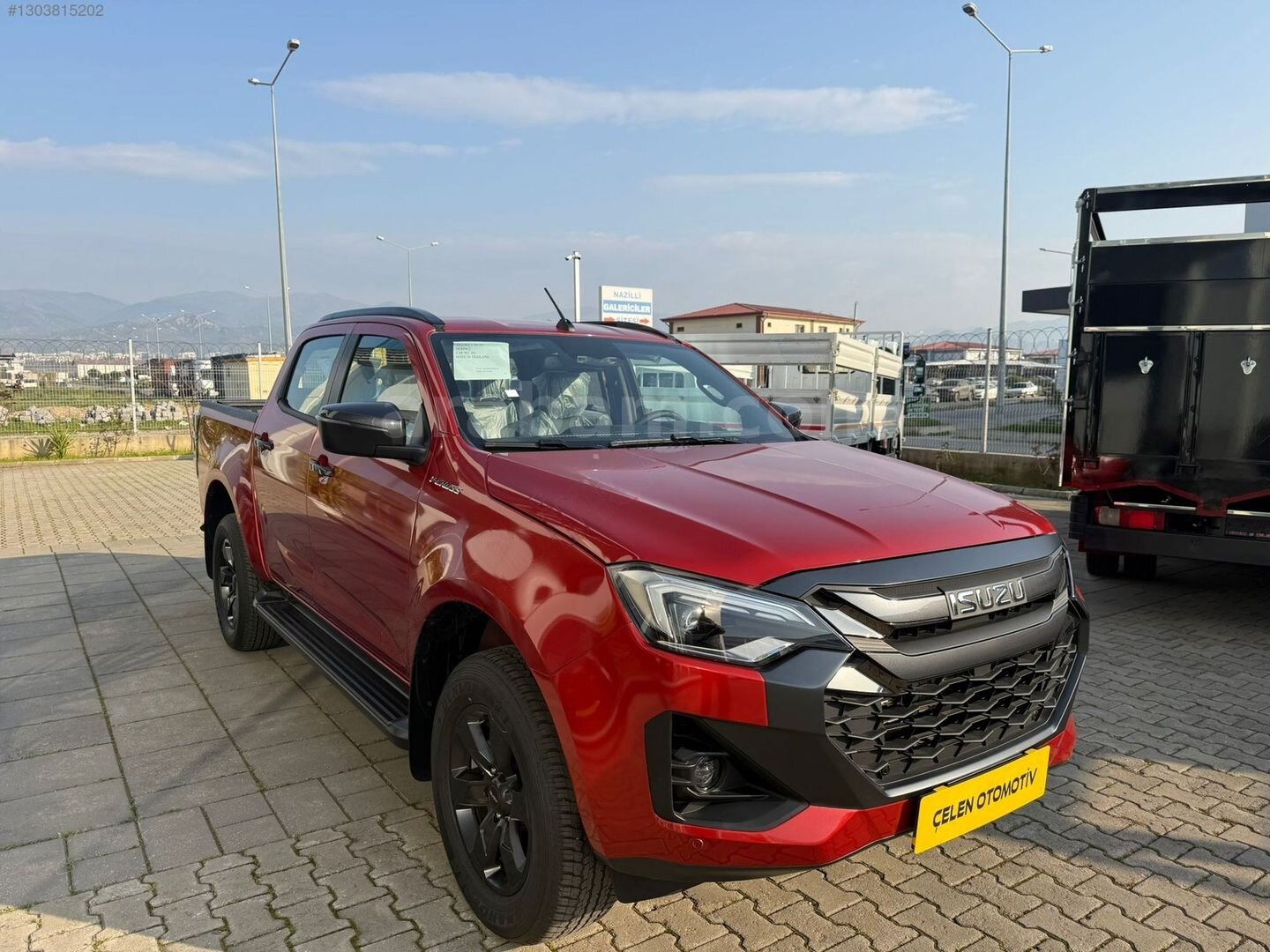 ÇELEN OTOMOTİV DEN 2024 MODEL ISUZU D MAX 1.9 D 4X4 V-CROSS 0KM 1