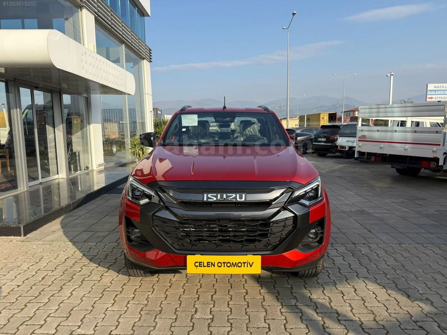 ÇELEN OTOMOTİV DEN 2024 MODEL ISUZU D MAX 1.9 D 4X4 V-CROSS 0KM 2