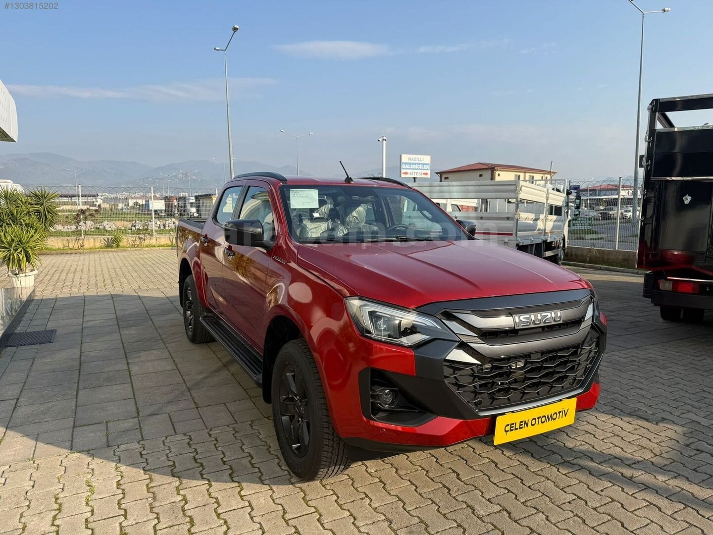 ÇELEN OTOMOTİV DEN 2024 MODEL ISUZU D MAX 1.9 D 4X4 V-CROSS 0KM 5