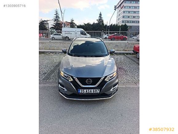 ZAFER AKGÜN DEN 2020 QASHQAİ SKY PACK DİZEL OTOMATİK CAM TAVAN