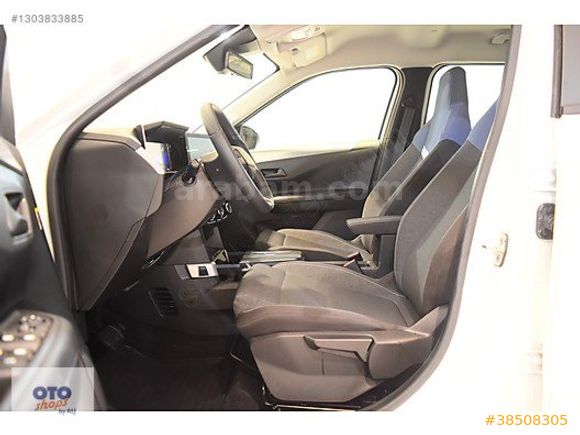 Opel Frontera 1.2 Hybrid Edition Dct 145HP - 2025