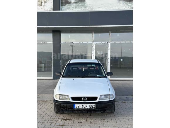 Opel astra değişensiz tertemiz 