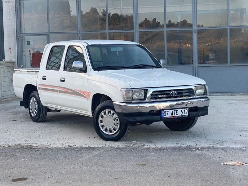 4x2 TOYATA HİLUX 4 CAM OTOMATİK