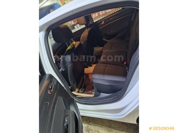 Sahibinden Renault Megane 1.3 TCe Joy 2022 Model