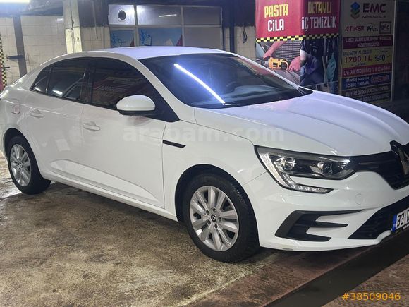 Sahibinden Renault Megane 1.3 TCe Joy 2022 Model
