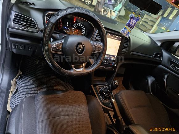 Sahibinden Renault Megane 1.3 TCe Joy 2022 Model