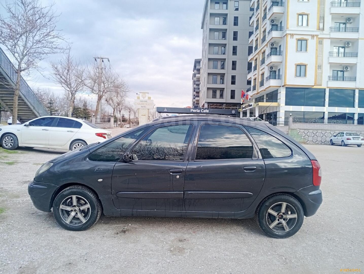 Galeriden Citroen Xsara Picasso 2.0 HDi 2004 Model Aksaray 350.000 km Lacivert 6