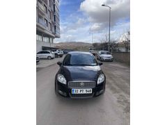 Sahibinden Fiat Linea 1.4 Fire Active Plus 2010 Model    5 yıldır kullanmaktayım  araç fazlası olduğu için  satıyoruz 
