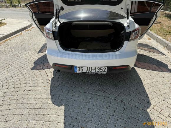 Sahibinden Mazda 3 1.6 Touring 2011 Model 
