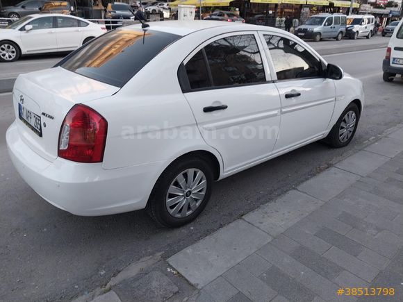 Galeriden Hyundai Accent Era 1.5 CRDi Mode 2011 Model İstanbul