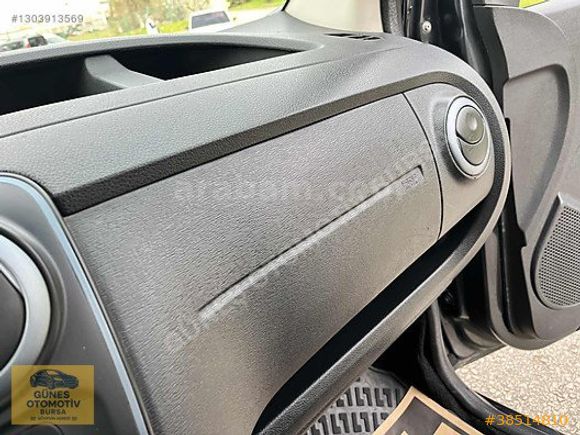 GÜNEŞ_otomotiv den ORJİNAL HATASIZ-BOYASIZ-BAKIMLI DACİA Stepway