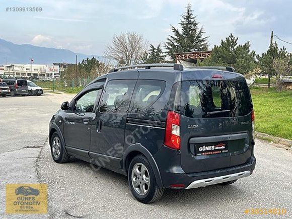 GÜNEŞ_otomotiv den ORJİNAL HATASIZ-BOYASIZ-BAKIMLI DACİA Stepway