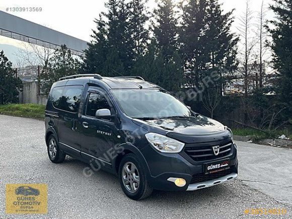 GÜNEŞ_otomotiv den ORJİNAL HATASIZ-BOYASIZ-BAKIMLI DACİA Stepway