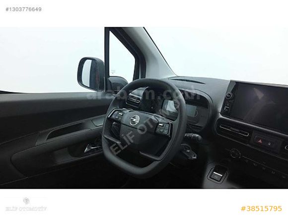 OPEL COMBO 2025 1.5 D ESSENTİAL OTOMATİK VTS 3.999 KM'DE LEKESİZ