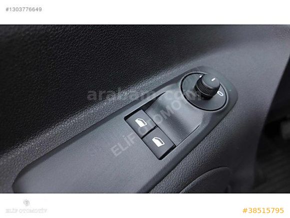 OPEL COMBO 2025 1.5 D ESSENTİAL OTOMATİK VTS 3.999 KM'DE LEKESİZ