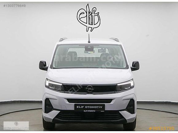 OPEL COMBO 2025 1.5 D ESSENTİAL OTOMATİK VTS 3.999 KM'DE LEKESİZ